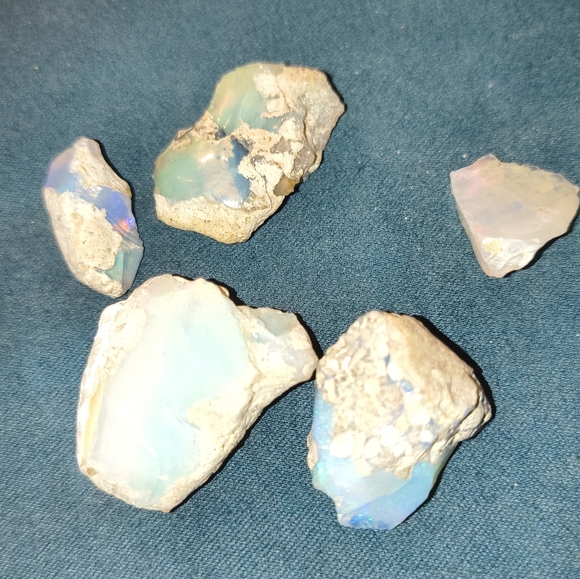 Raw opal - Picture 2 of 7